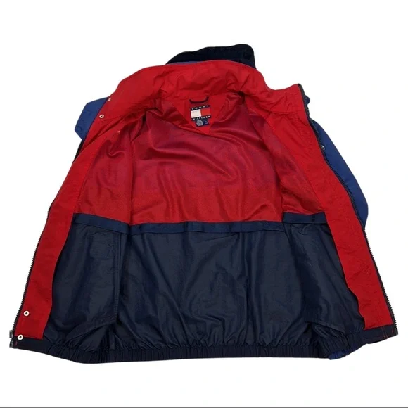 Vintage 1990s Tommy Hilfiger Jacket Windbreaker with spell out HILFIGER sleeve - Picture 11 of 14